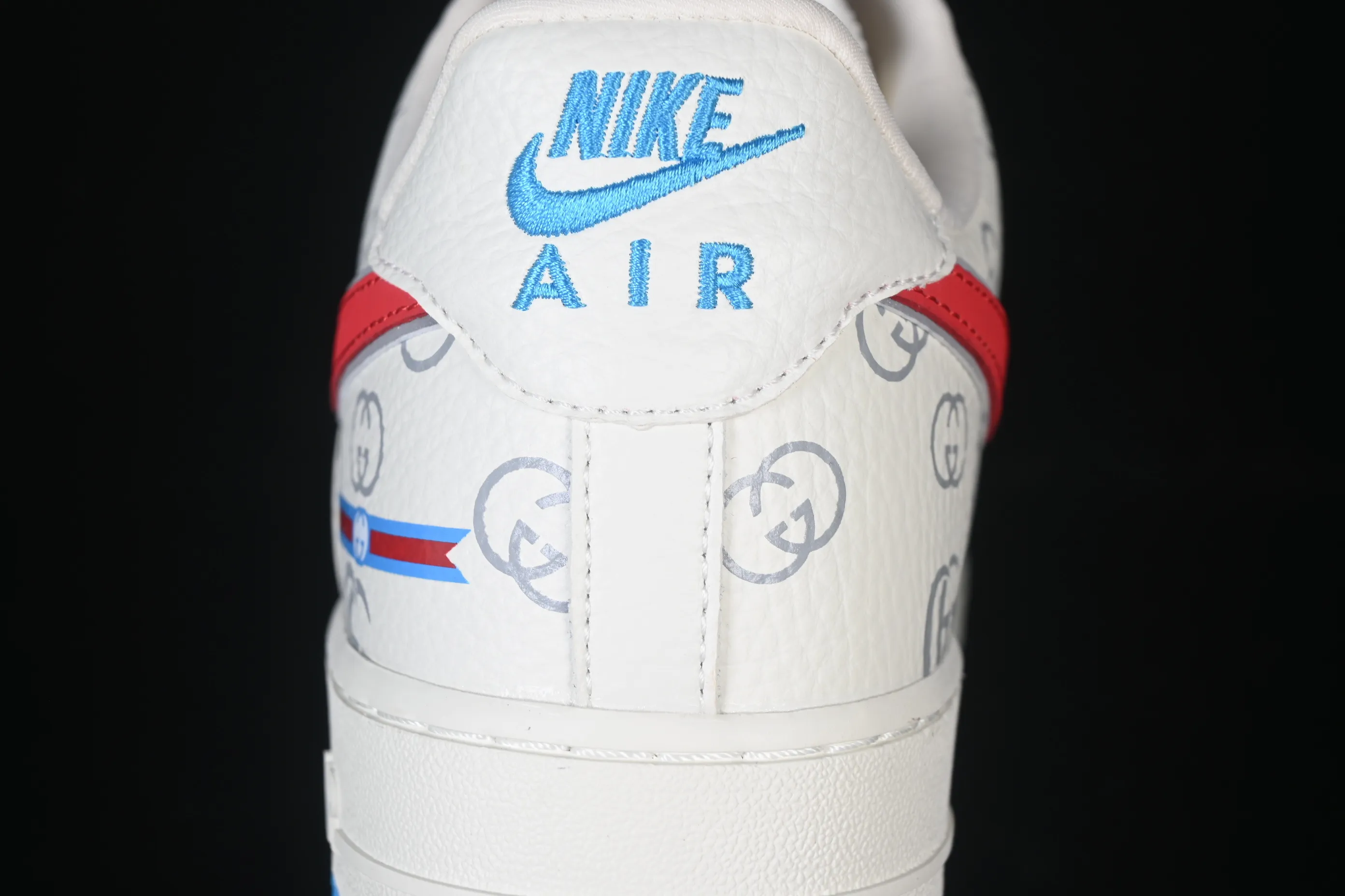 All categories Nk Air Force 1 Air Force series Nk Air Force 1 Low Air Force low-top Nike Air Force 1'07 Low Gucci co-branded white, red and blue Air Force 1 low-top casual sneakers SC0601-572